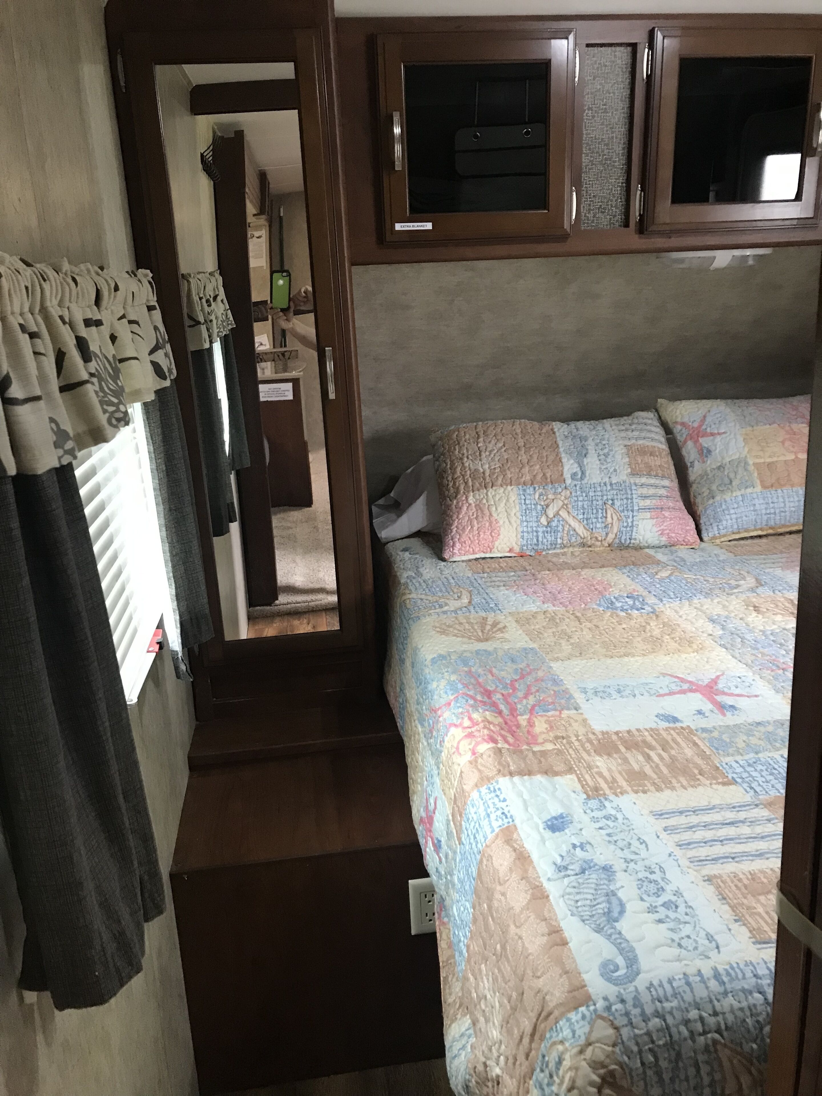 Bayou Slam's Camp Cocahoe Camper #1 Rental 2015 Keystone Passport 3220BH