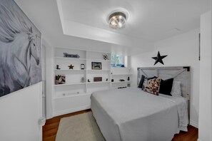 5 bedrooms, iron/ironing board, travel crib, free WiFi