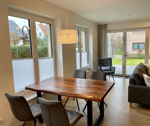 Unclassified image, 5 of 34, button