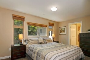 6 Schlafzimmer, Bügeleisen/Bügelbrett, WLAN, Bettwäsche