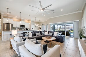 TV - Sauna, Paddle Boards, Gulf Access, Heated Pool - Villa Sun Kissed - Roelens Vacations (Cape Coral)