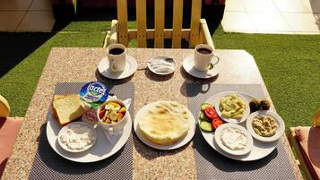 Apartment, 1 Bedroom, Accessible, Balcony | Outdoor dining