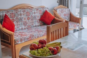 Apartment, 1 Bedroom, Accessible, Balcony | Living room | Books - Studio - With Terrace (Dahab)