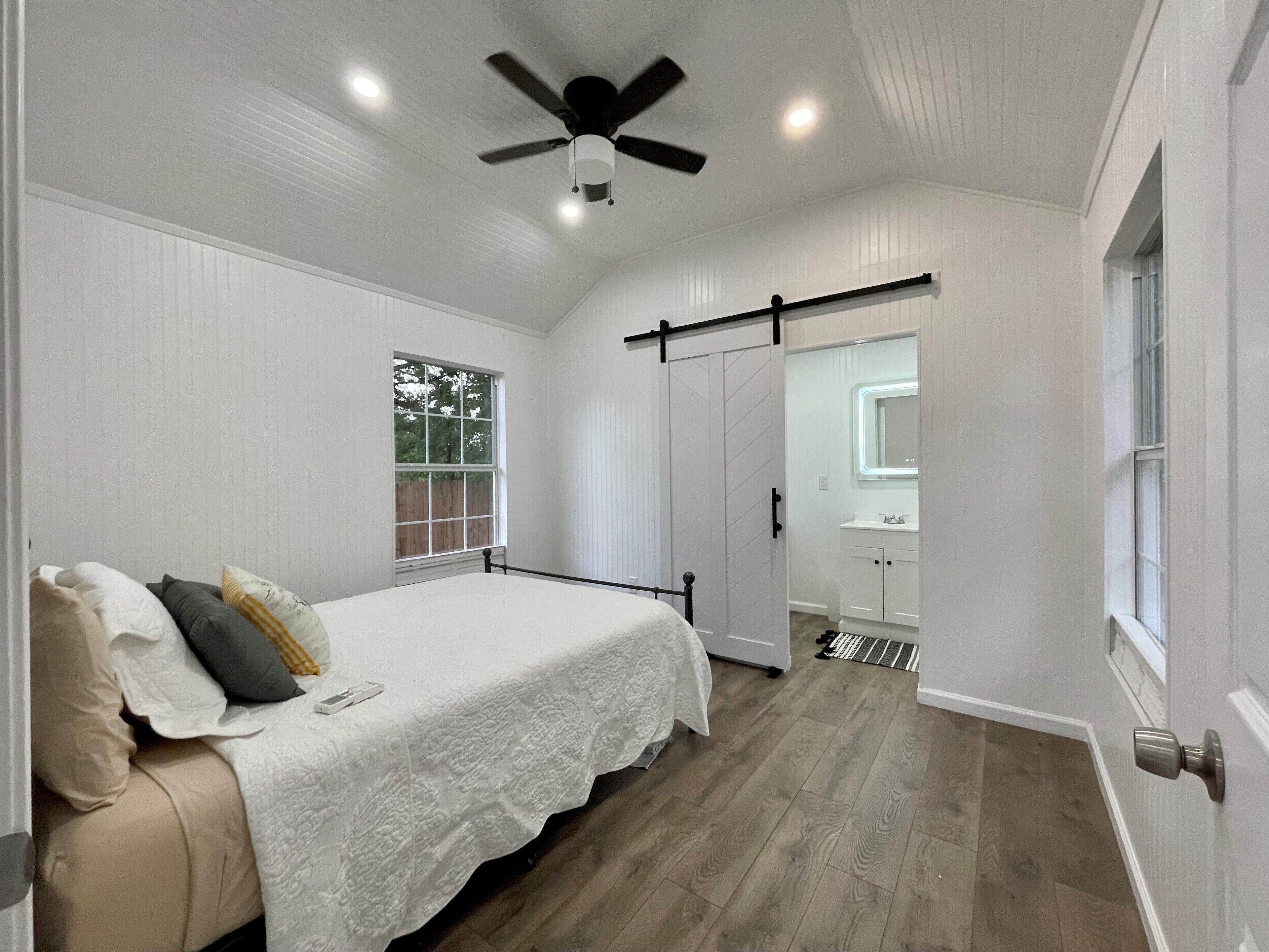 Cranes Cottages at Canyon Lake Cottage 3