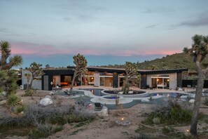Exterior - Dragonfly by Fieldtrip - Luxe Oasis w Resort Pool (Yucca Valley)