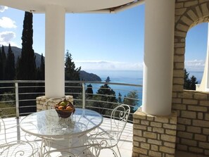 Villa, 3 chambres, balcon | Balcon