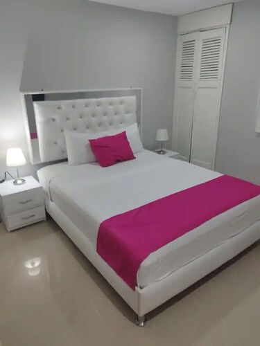 Room-bm-8 Room Near the sea With air con