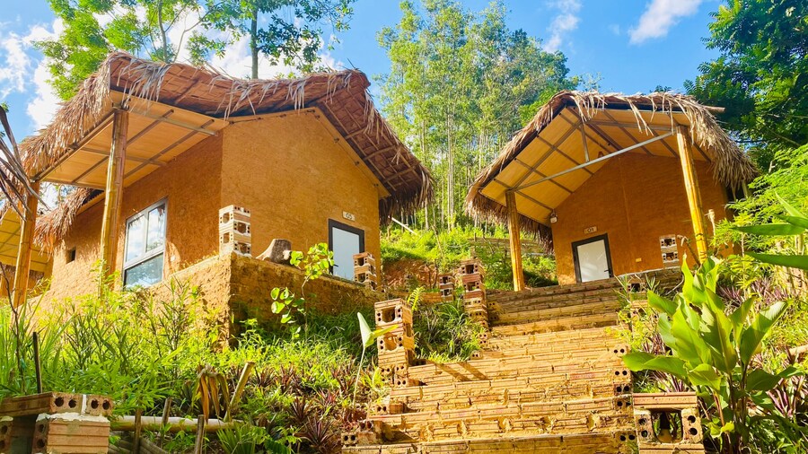 Pu Luong Riverside Lodge