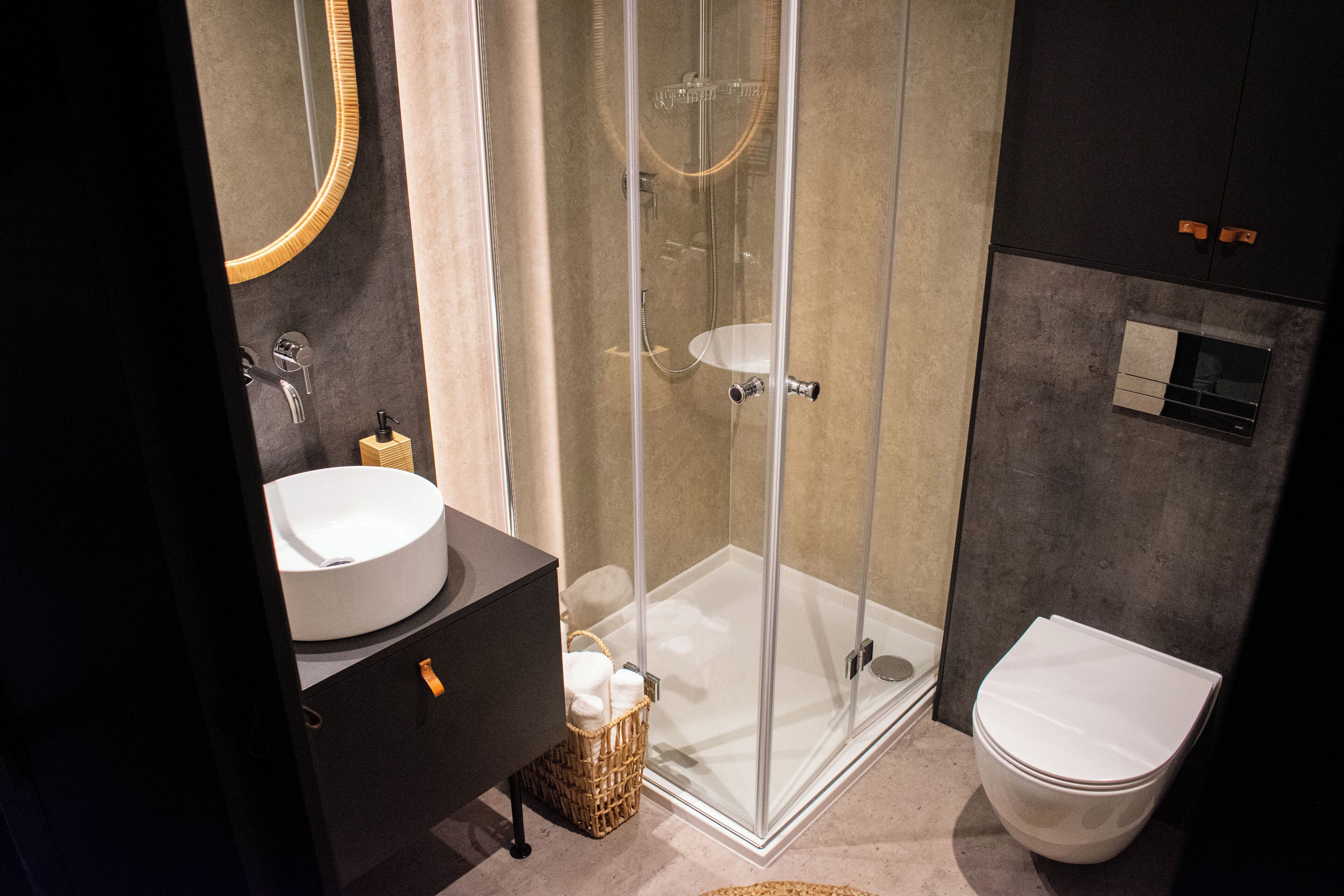 Eco-friendly toiletries, hair dryer