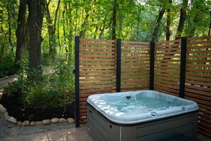 Bain à remous extérieur