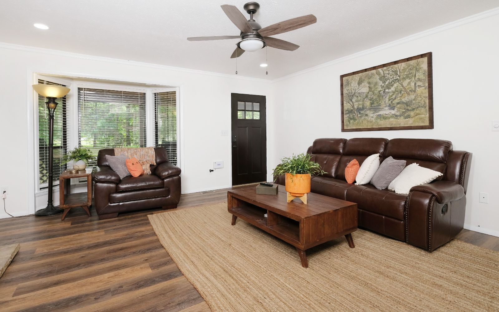 Scenic Creek - Enjoy s'mores and creek sounds!