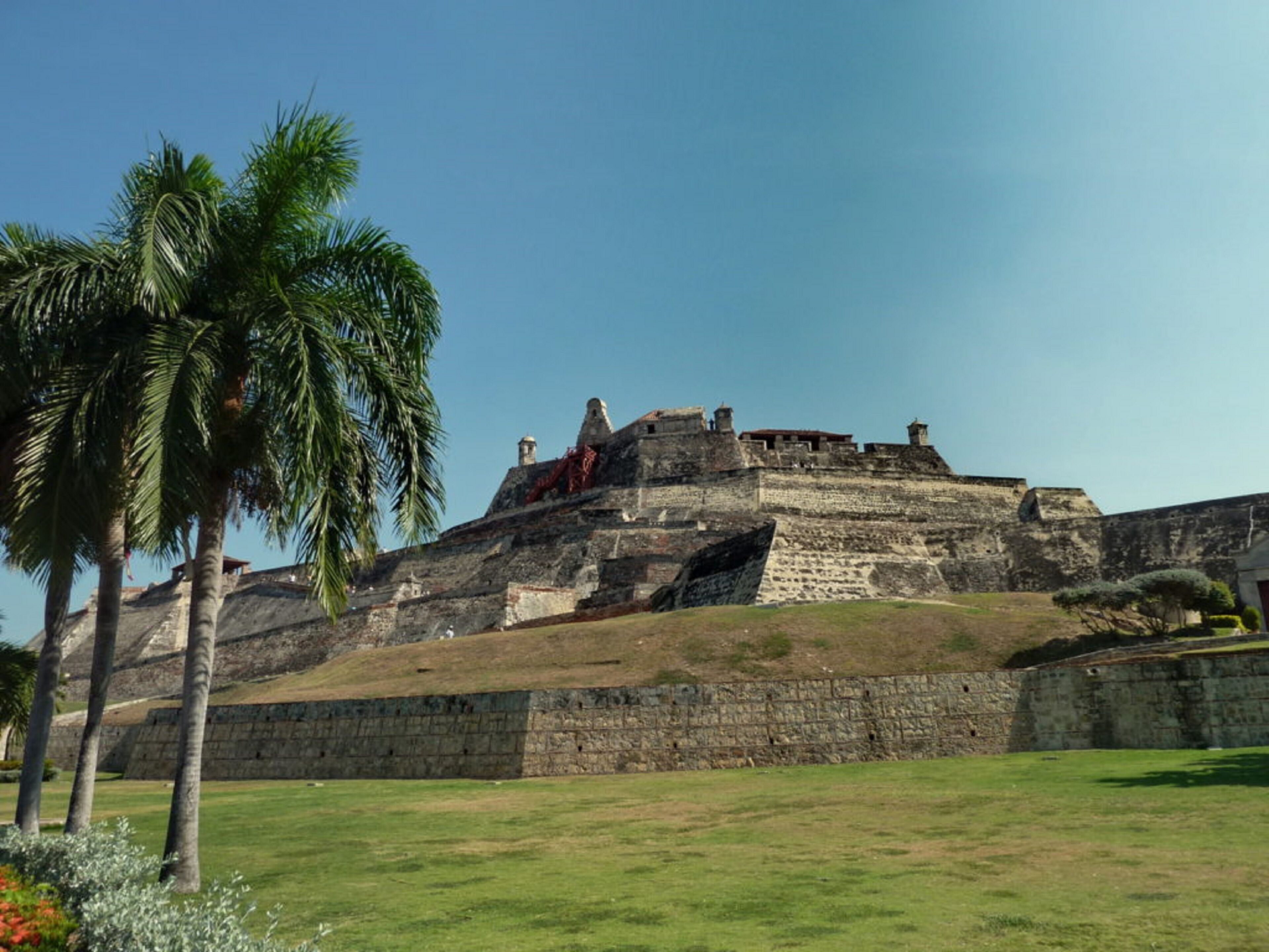 Tr-v1d Hostel Room Near Castillo San Felipe With Pool and Wifi