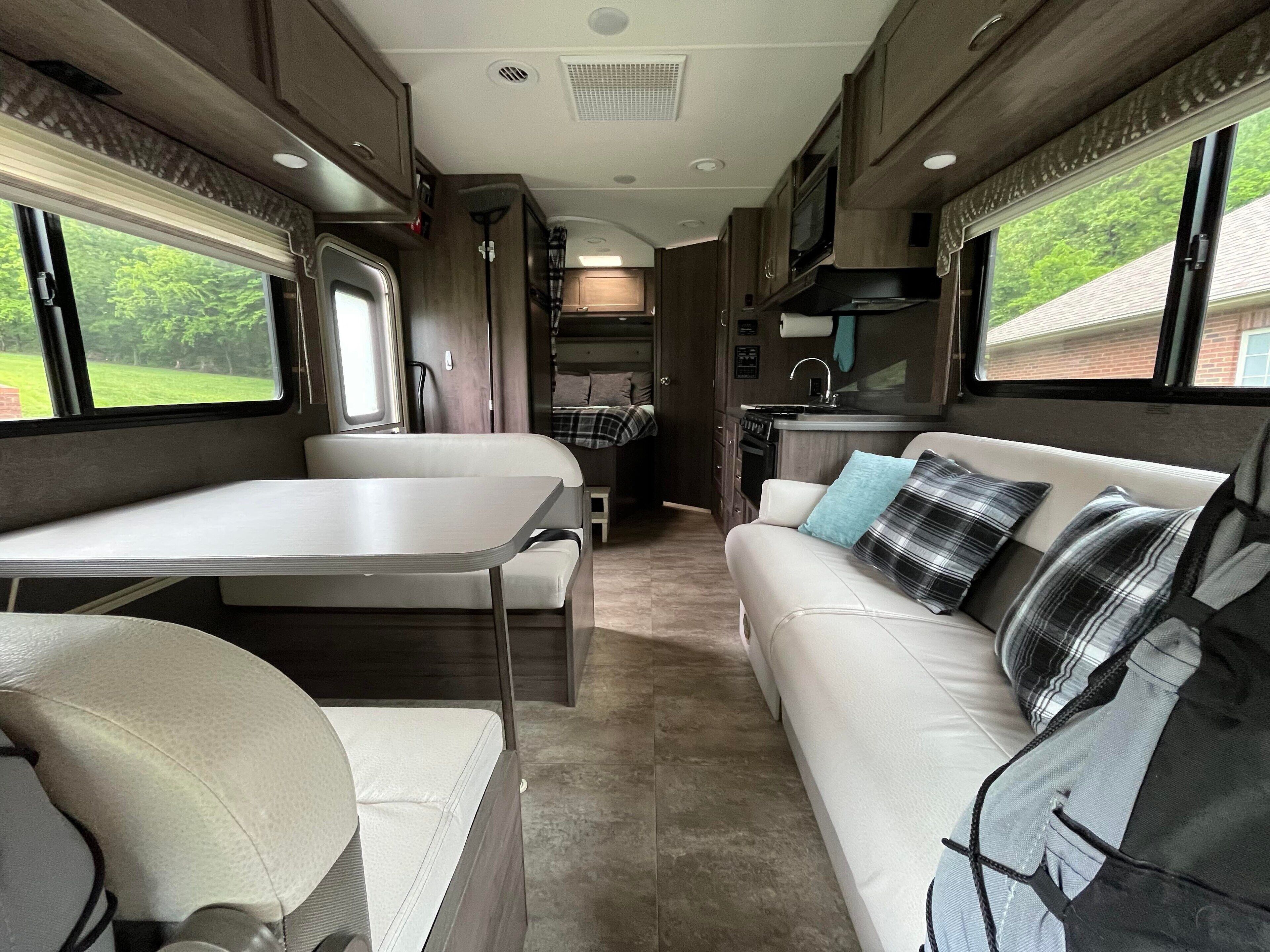 Class-C Smoky Mtn Adventure - 2016 Winnebago Spirit (aka Minnie Winnie)