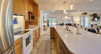 AUBURN CAMELLIA HOUSE! Game Day - w/rsvd downtown football parking, Graduations!