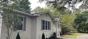 AUBURN CAMELLIA HOUSE! Game Day - w/rsvd downtown football parking, Graduations!