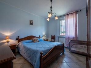 1 soverom, reiseseng for barn og wi-fi (inkludert)