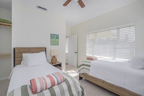 3 Schlafzimmer, Bügeleisen/Bügelbrett, WLAN, Bettwäsche