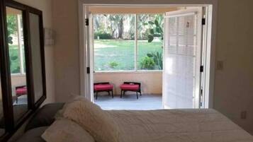 2 chambres, fer et planche Ă repasser, Wi-Fi, draps fournis