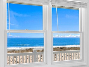 Interior - IMMACULATE BEACH FRONT 2ND FLOOR UNIT (North Beach Haven)
