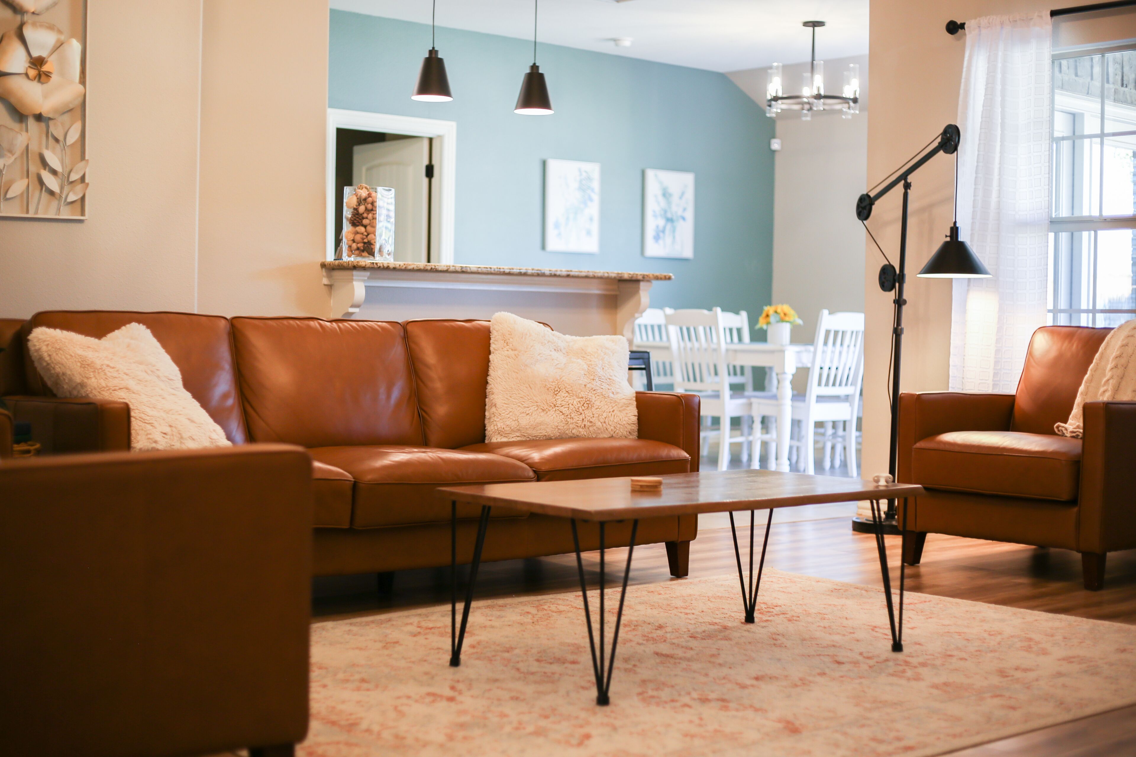 Cozy 4 Bdrm with spacious private primary suite