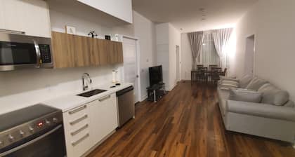 A Perfect Suite for family vacation or Business trip 10mins to downtown Toronto.