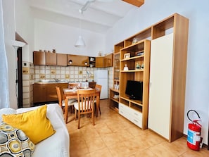Appartement, 2 chambres, fumeurs, balcon | Intérieur