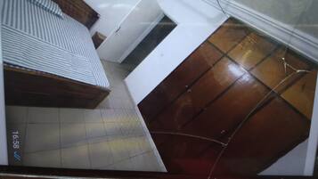 House, 4 Bedrooms, Smoking, Balcony | 4 bedrooms