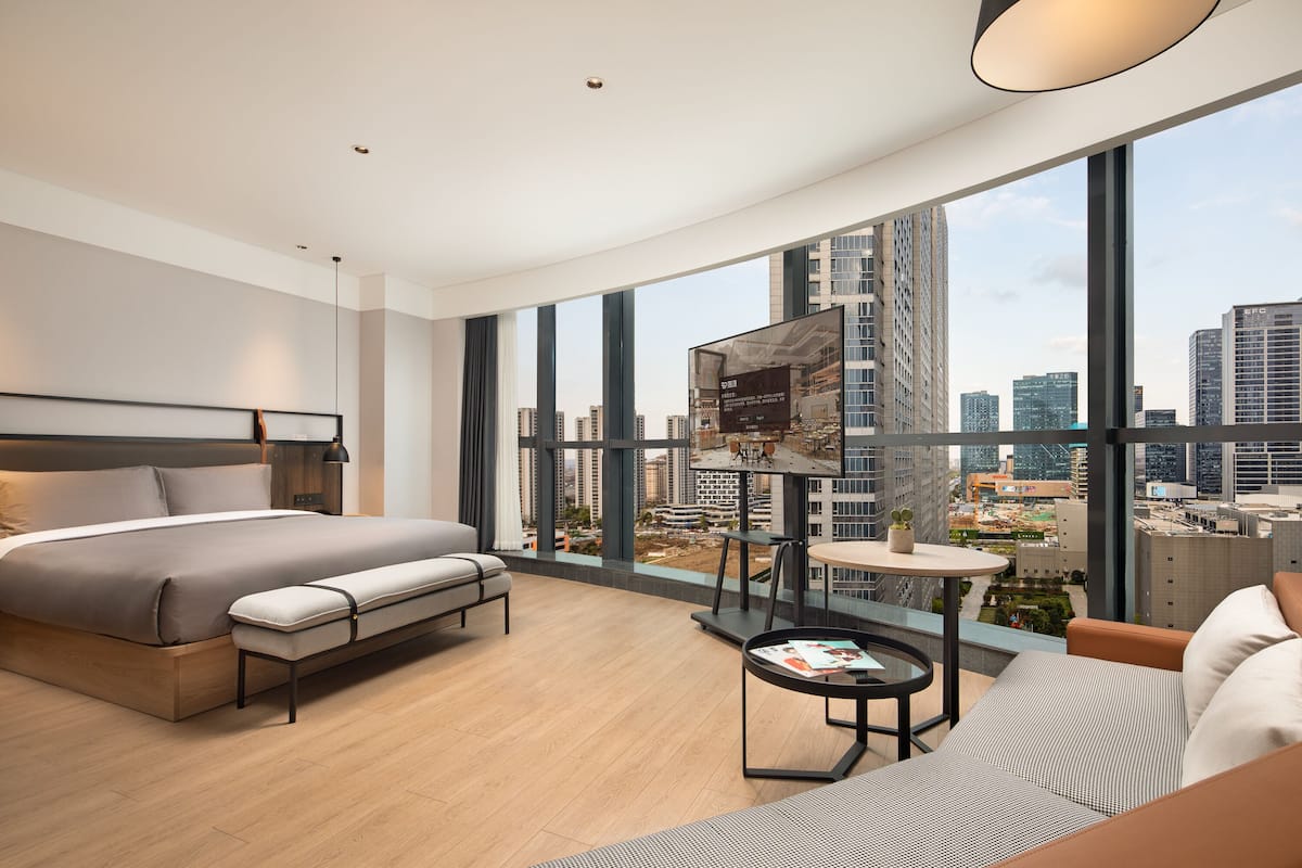 Superior Single Room | Down comforters, laptop workspace, free WiFi, bed sheets