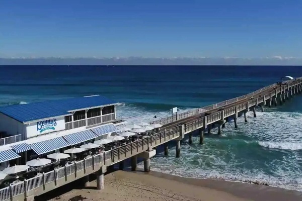 Sun-loungers, beach towels