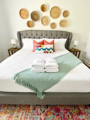 2 bedrooms, desk, iron/ironing board, travel crib