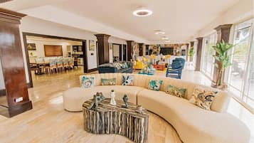 Villa, Multiple Bedrooms, Accessible, Smoking | Lounge