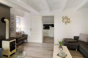 TV, fireplace, stereo - Holiday Home "Huus ant Diek" with Private Terrace & Wi-Fi (Norden)