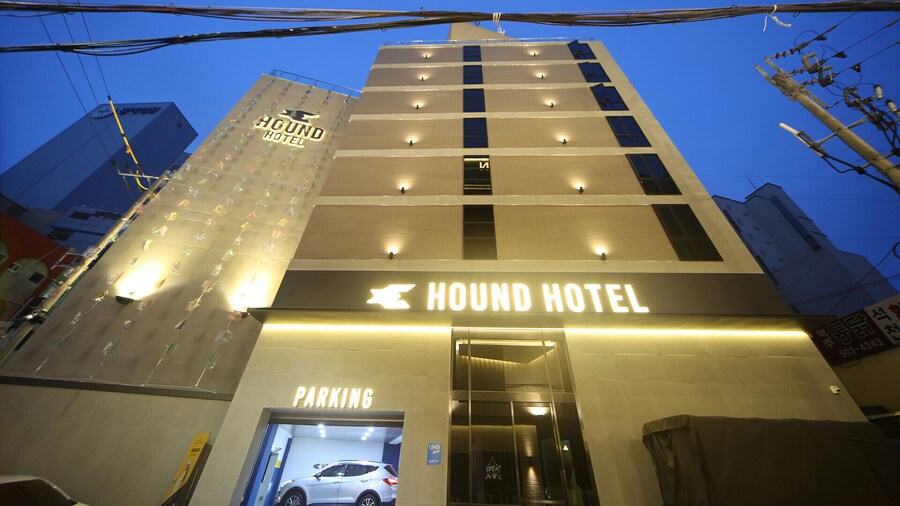 Hound Hotel Sajik Minam Station
