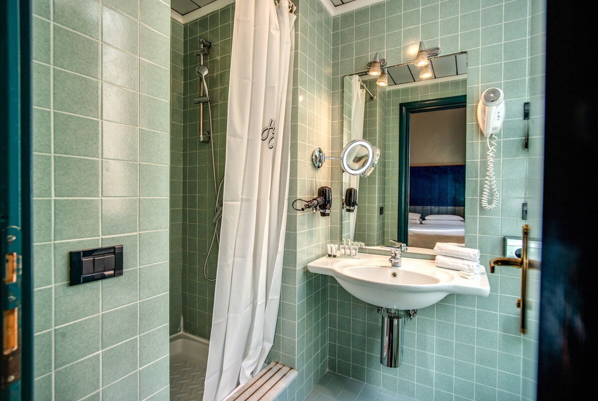 Gianmarco | Bathroom