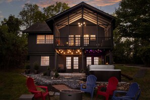 Property grounds - The Far View Retreat | Hot Tub + Scenic Views (Front Royal)