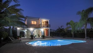 Villa, 3 slaapkamers, roken, privézwembad | Zwembad | Een buitenzwembad