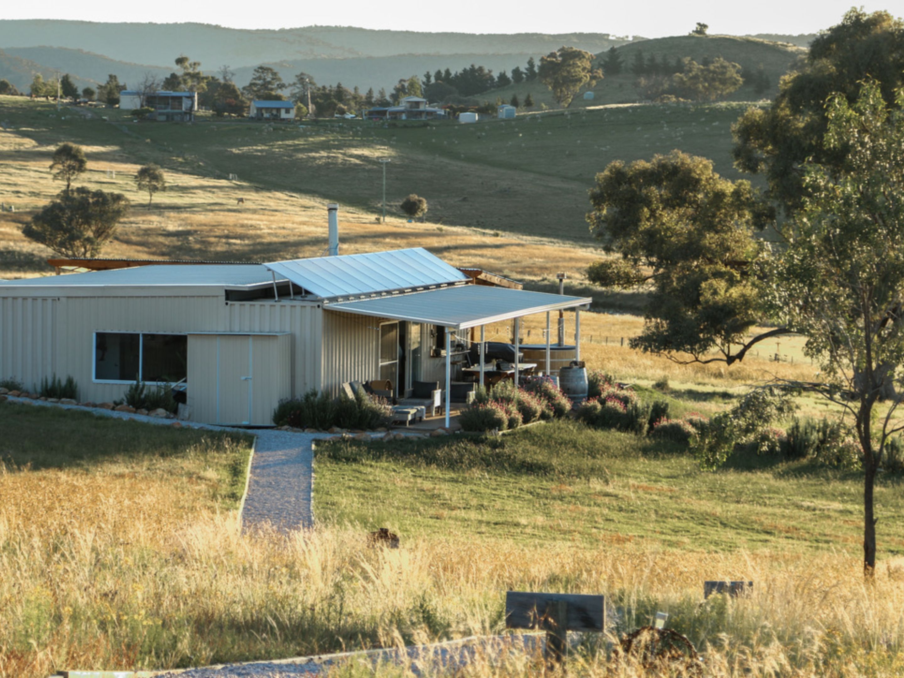 ด้านหน้าที่พัก