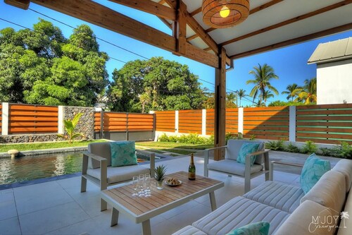 VILLA ELISA***** 300 meters from the lagoon