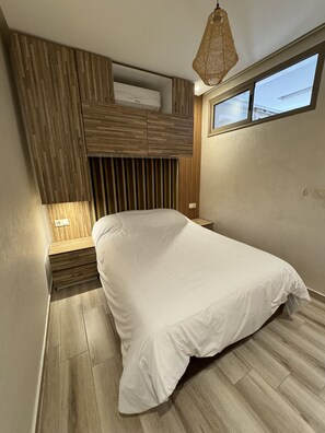 2 habitaciones, cuna de viaje, wifi gratis y ropa de cama 