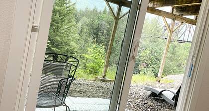 River front Oasis 🌿