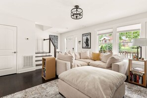 Imagen sin descripción, 4 de 39, botón