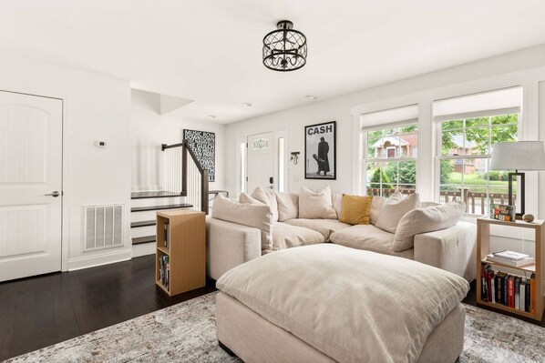 Smart TV, DVD player