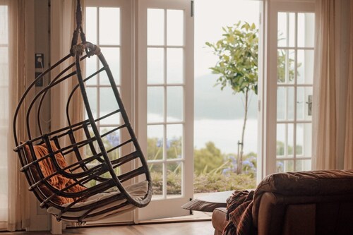 The Lakehouse Folk - Best View, Luxurious & Affordable