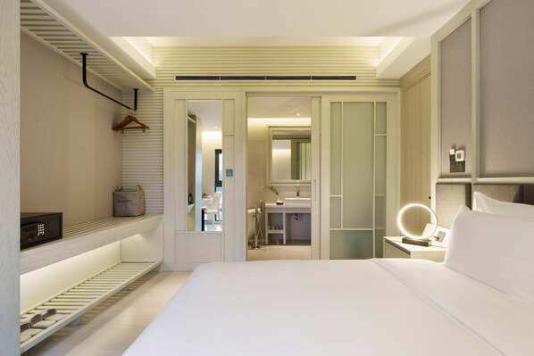 Executive kamer | Badkamer | Gratis toiletartikelen, een haardroger, badjassen, pantoffels