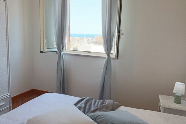 4 bedrooms - Casa Helena in Otranto With Harbor View for 8 People (Otranto)