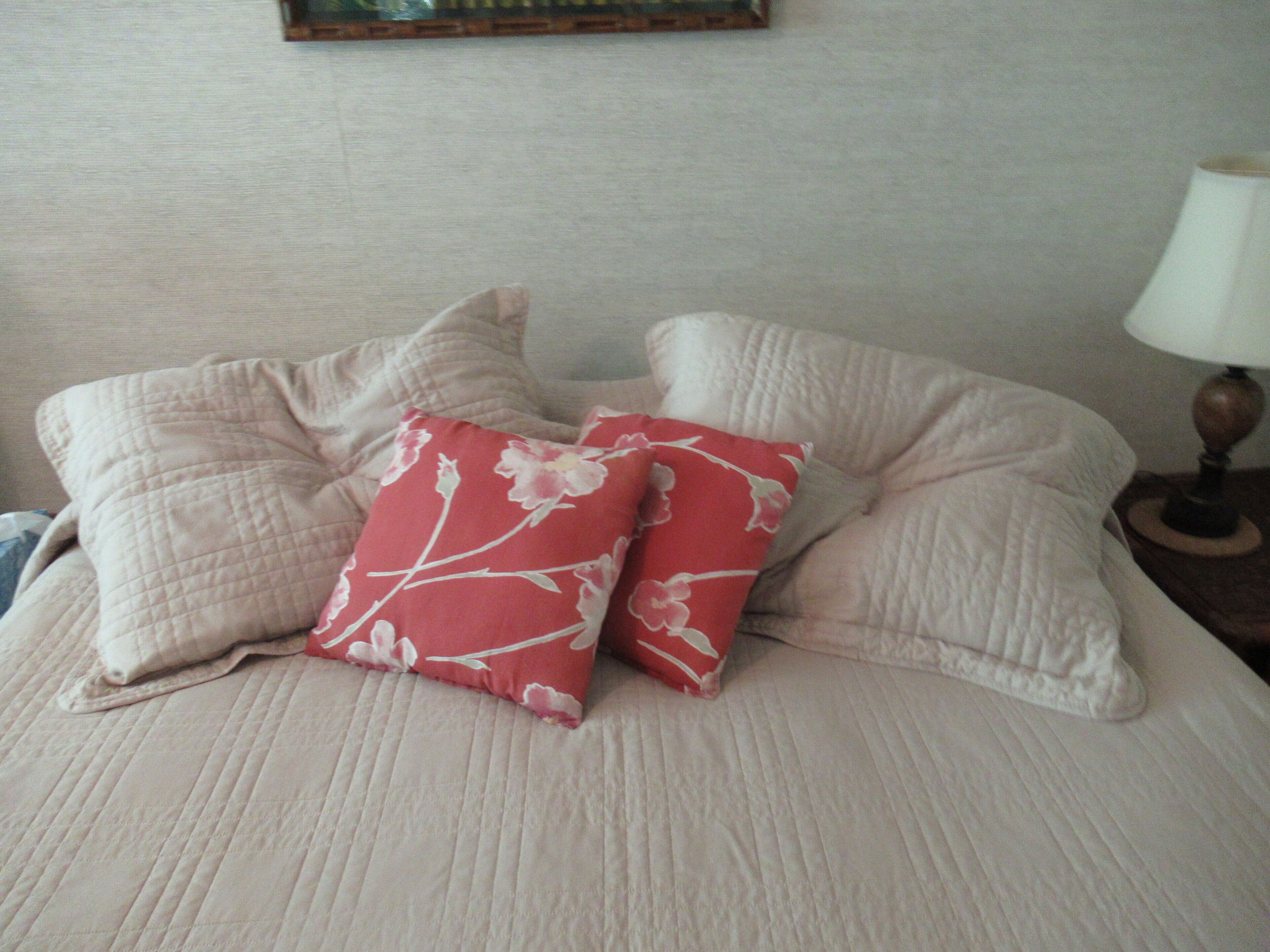 Princeville, Kauai.  Delightful Studio In Sandpiper Village.  Ten night maximum