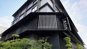 Ảnh chưa phân loại, 4 trong số 53 ảnh, nút