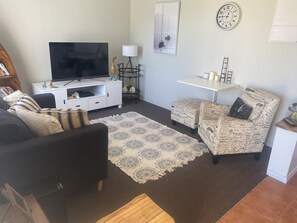 Living area - Self Contained Unit (Eaton)