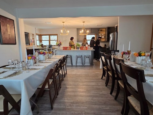 Terrace at Geneva; Private Pool, Game Room & Walkable Hallmark Town