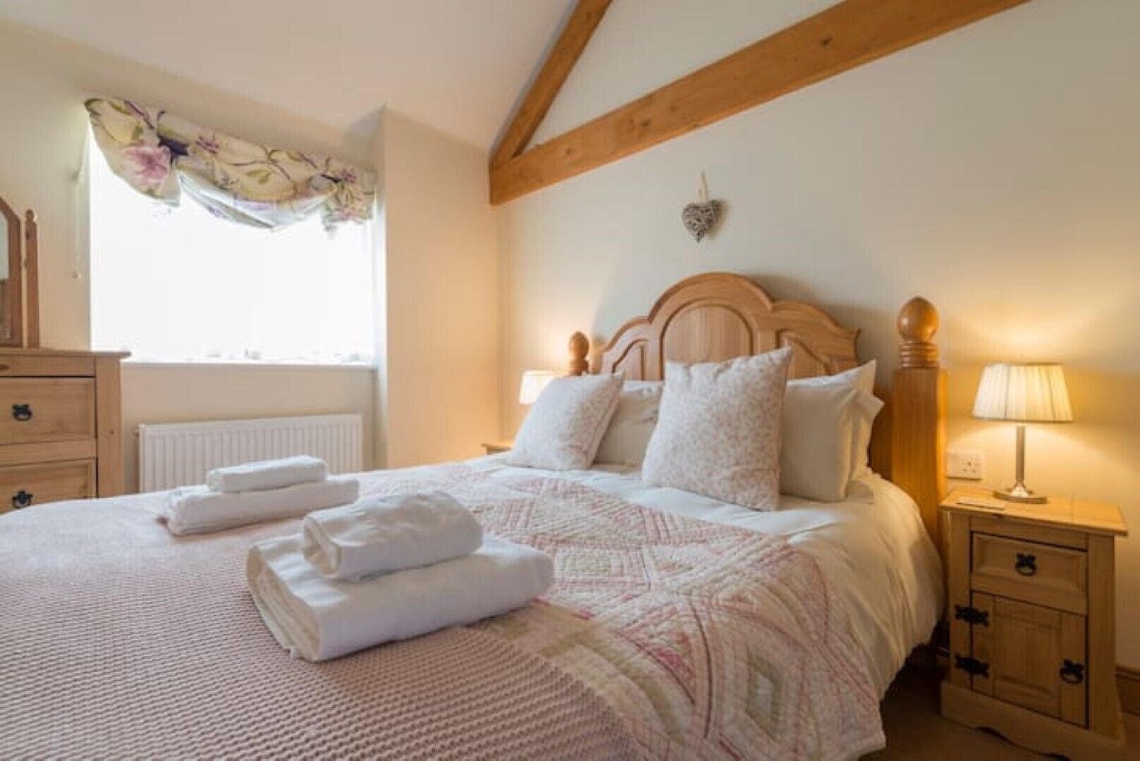 Stunning Barn Conversion With Private Hot Tub